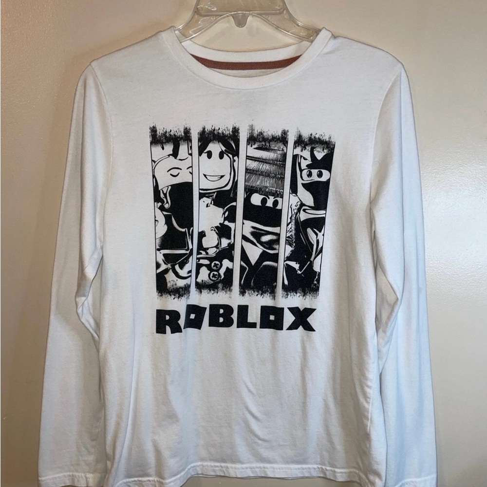 Roblox Graphic Long Sleeve Shirt